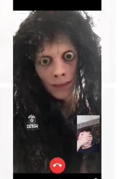 عکس مومو واتساپ