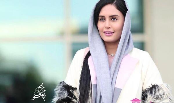 عکس های سلفی الناز شاکردوست