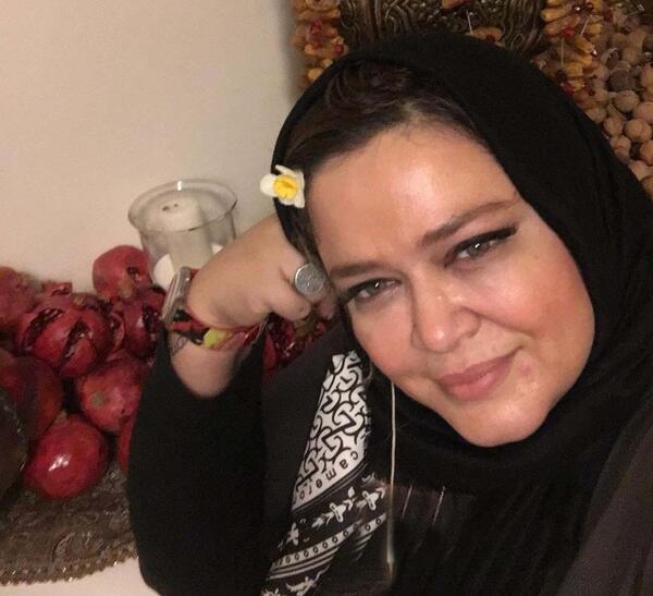 عکس شب یلدا فریبا نادری