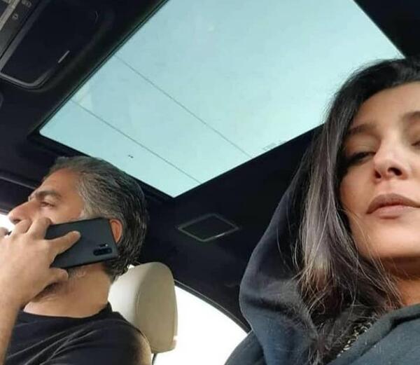 عکس ساره بیات و خانواده اش
