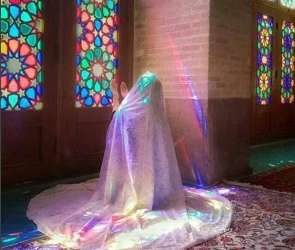 عکس خام نماز