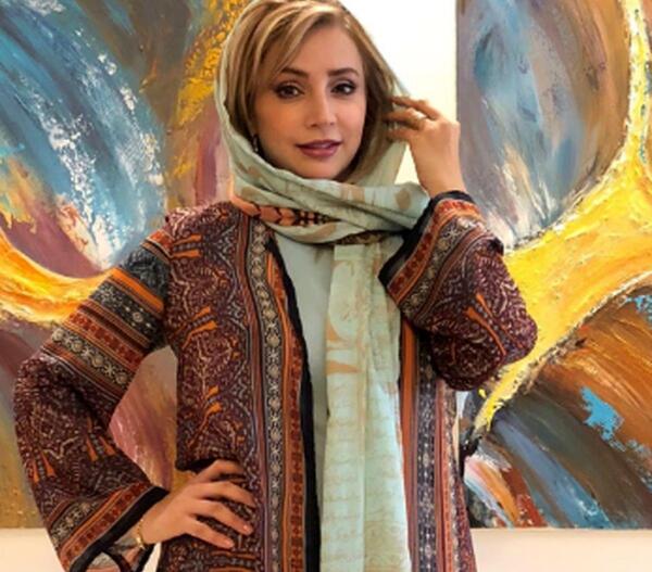 عکس شبنم قلی خانی با لباس خانه