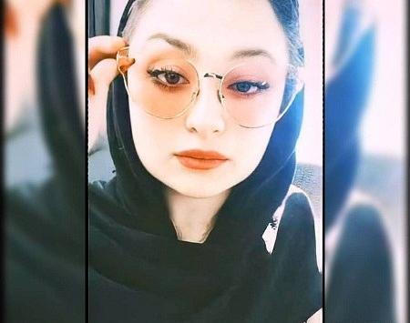 عکس سارا و نیکا برای تصویر زمینه