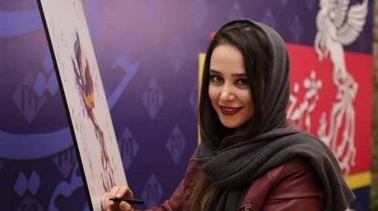 عکس الناز حبیبی با نازنین بیاتی