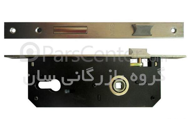 عکس داخل قفل درب چوبی