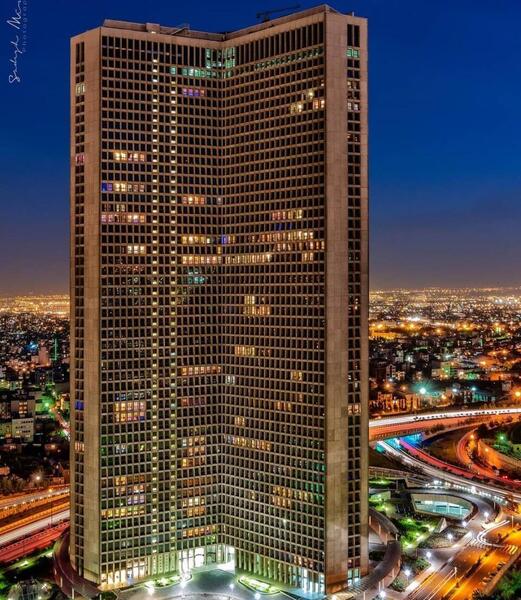 عکس داخل برج بین المللی تهران