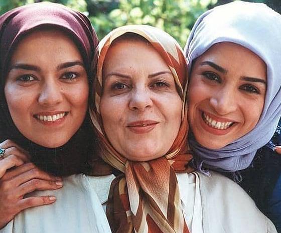 عکسهای پوپک گلدره در سریال نرگس