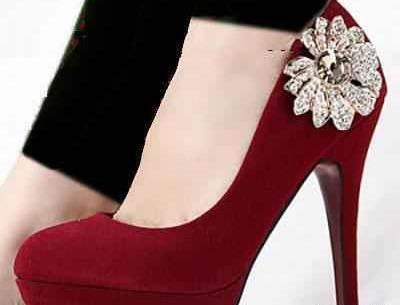 عکس کفش پاشنه بلند زرشکی
