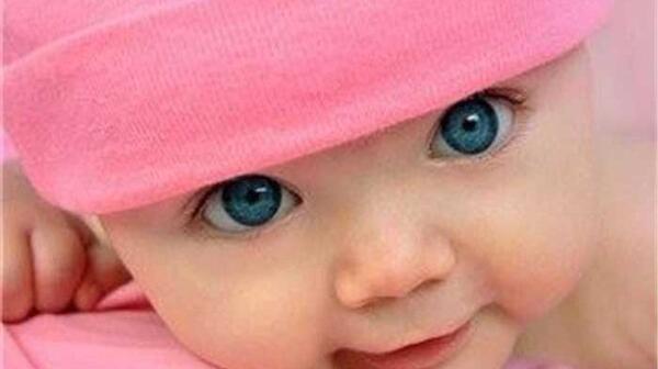 عکس زایمان ایستاده در خانه
