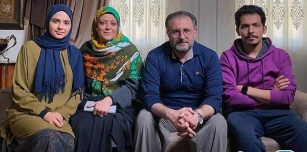 عکس علی دهکردی با پسرش