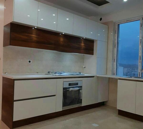 عکس کابینت ایستاده
