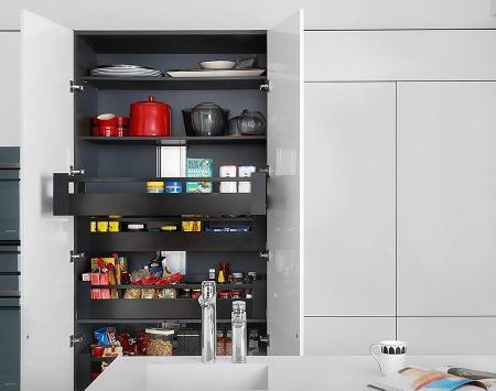 عکس کابینت ایستاده