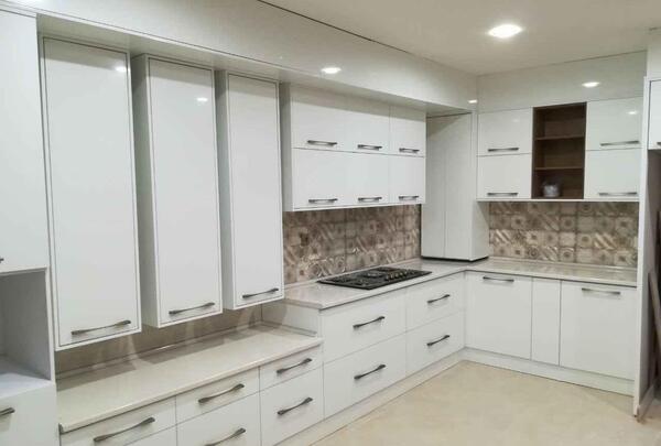 عکس کابینت ایستاده