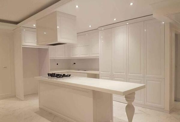 عکس کابینت ایستاده