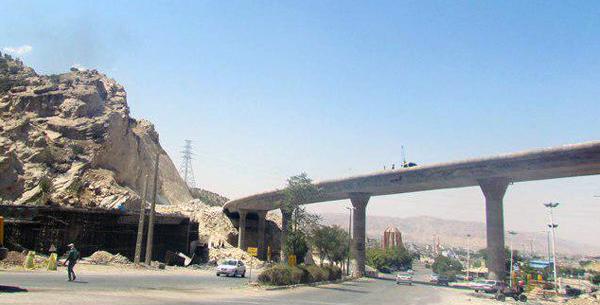 عکس میدان ارغوان ایلام