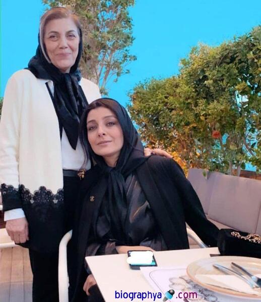 عکس نوشته ساره بیات برای پروفایل