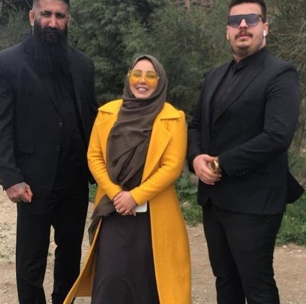 عکس بهنوش بختیاری با بادیگاردهایش