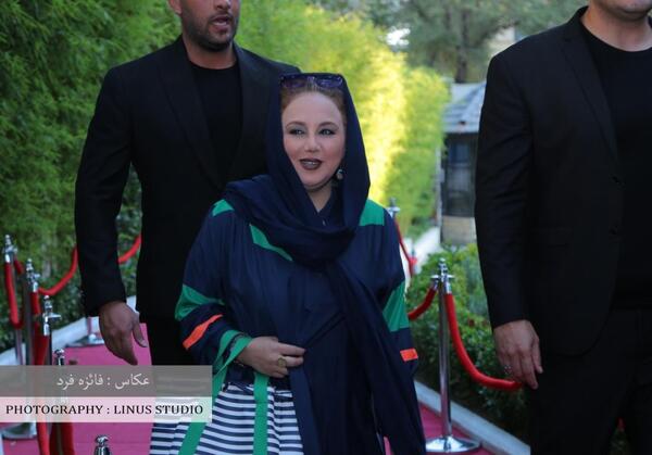 عکس بهنوش بختیاری با بادیگاردهایش