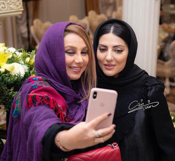 عکس بهنوش بختیاری با بادیگاردهایش