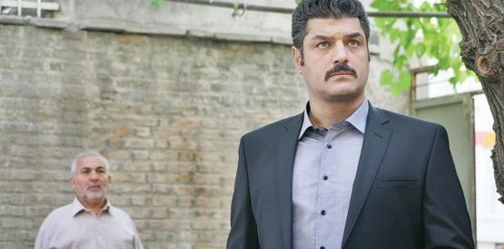 عکس سام درخشانی در سریال همه چیز آنجاست