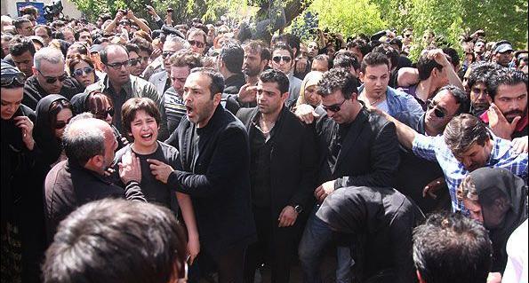عکس های خاکسپاری عسل بدیعی