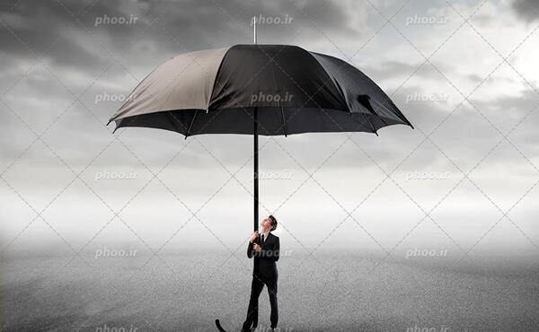 عکس آدم ایستاده