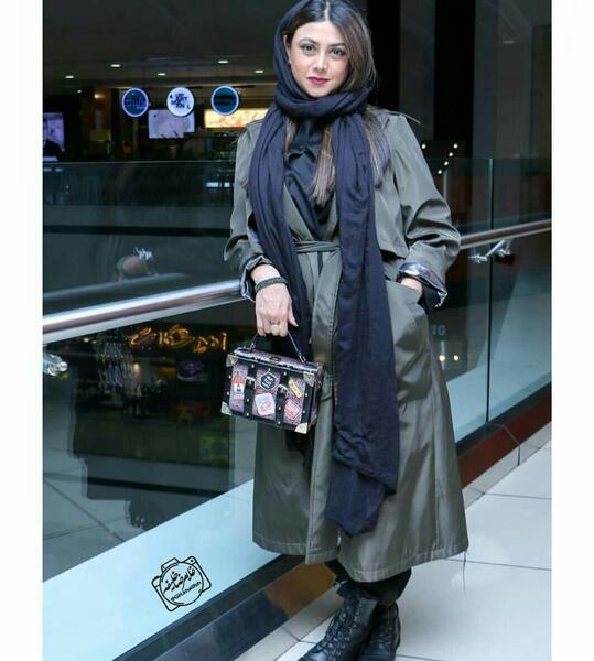 عکس کفش آزاده صمدی