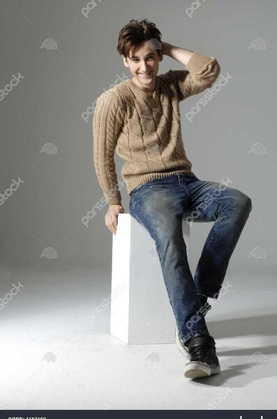 عکس مانکن نشسته