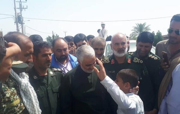 عکس سردار در سیل خوزستان