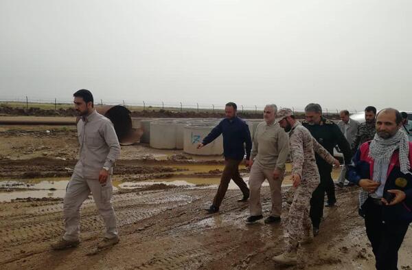 عکس سردار در سیل خوزستان