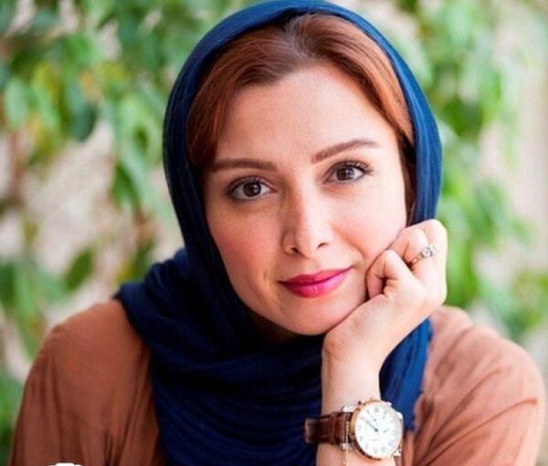 عکس فرناز رهنما و مادرش