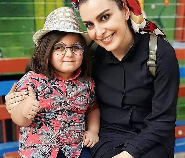 عکس کپلک در سریال ملکه گدایان