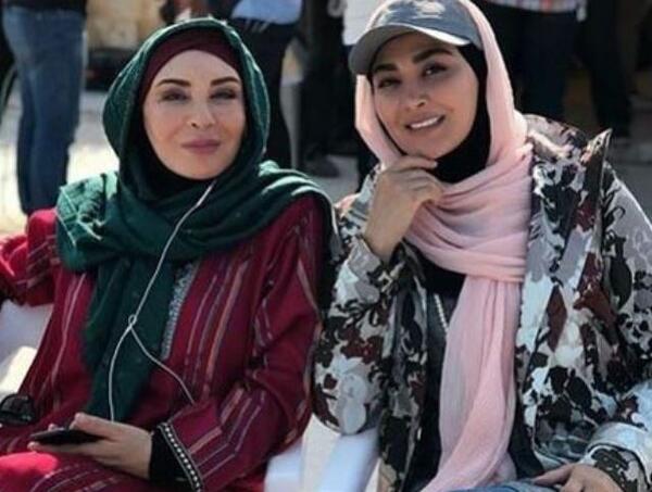 عکس افسانه بایگان در خارج
