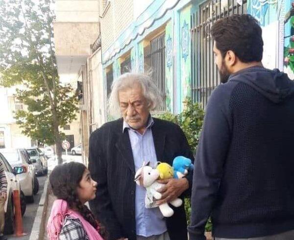 عکس جوانی شاپور قریب