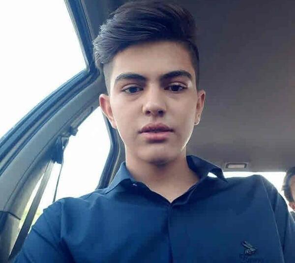 عکس پروفایل پسر طبیعی