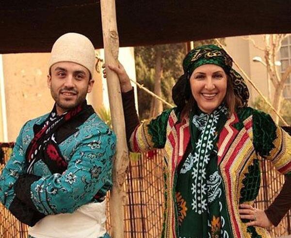 عکسهای فاطمه گودرزی با لباس محلی