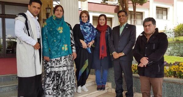 عکسهای فاطمه گودرزی با لباس محلی