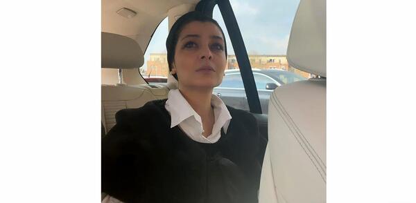 عکس ماشین ساره بیات در سریال دل