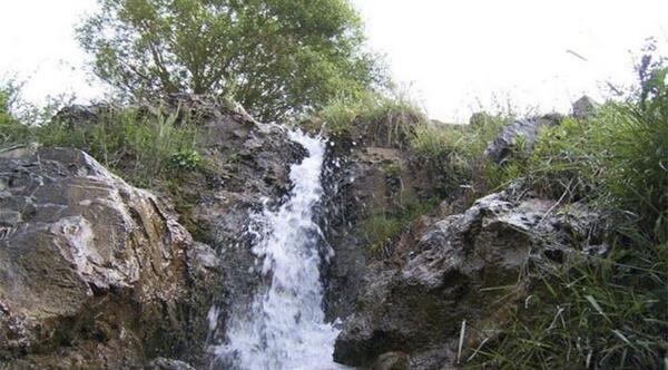 عکس سنگ و چشمه