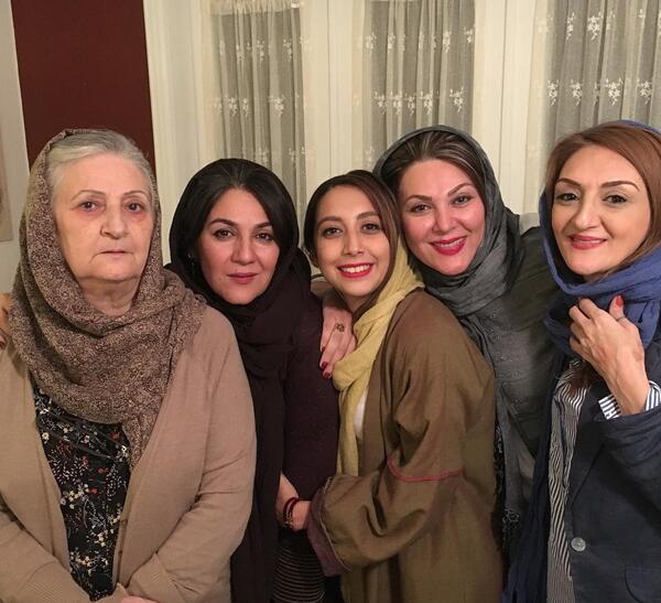 عکس ستاره اسکندری و خواهرش