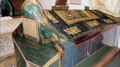 عکس سنگ قبر حضرت محمد