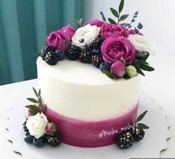 عکس کیک طبیعی تولد