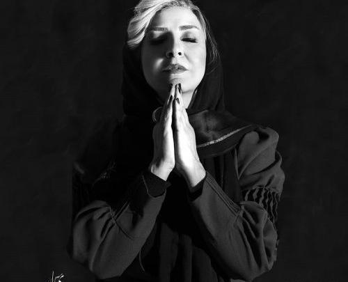 عکس در حال دعا