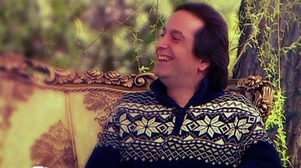 عکس پدر و مادر رامسین کبریتی