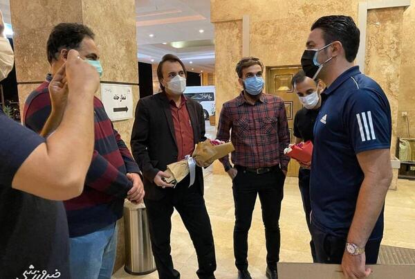 عکس دلجویی