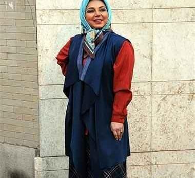 عکس بهنوش بختیاری با دامن کوتاه