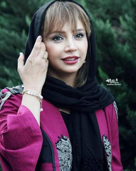 عکس ژست شبنم قلی خانی