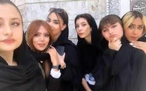 عکس های سارا و نیکا بی حجاب