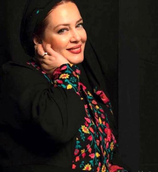 عکس بهاره رهنما در پاریس