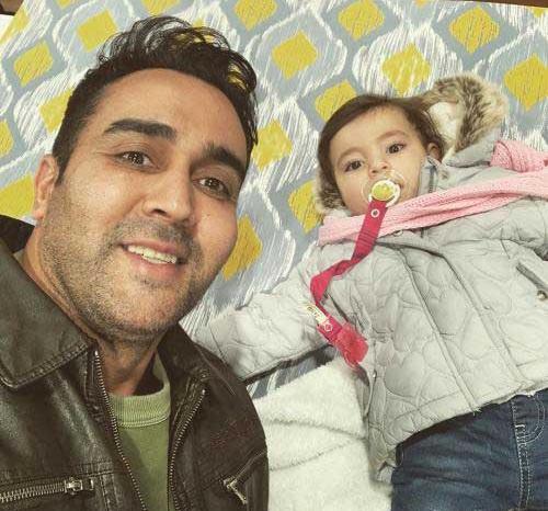 عکس پوریا پورسرخ با ماسک